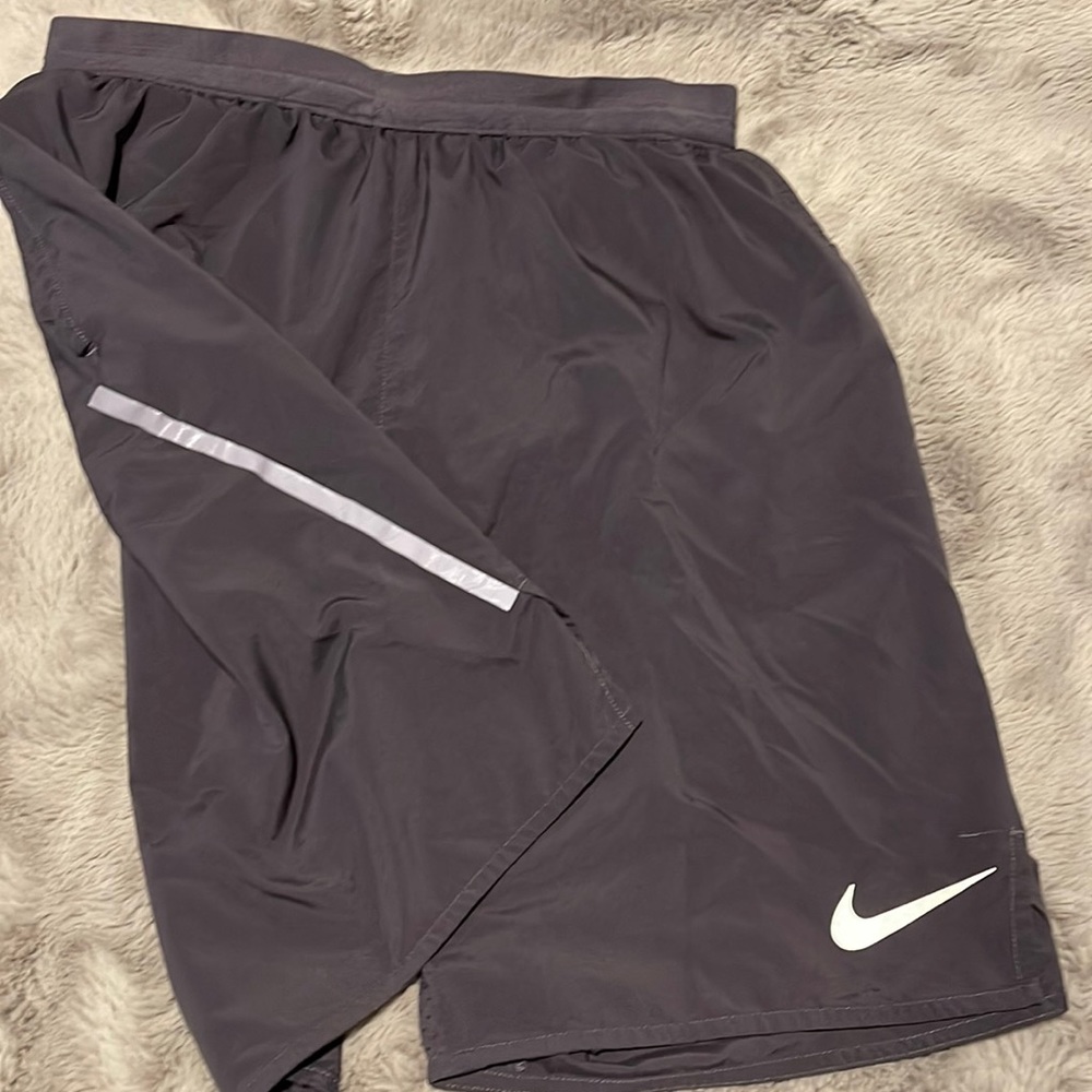 Nike Dri-Fit performance shorts size (M). Excellent condition!